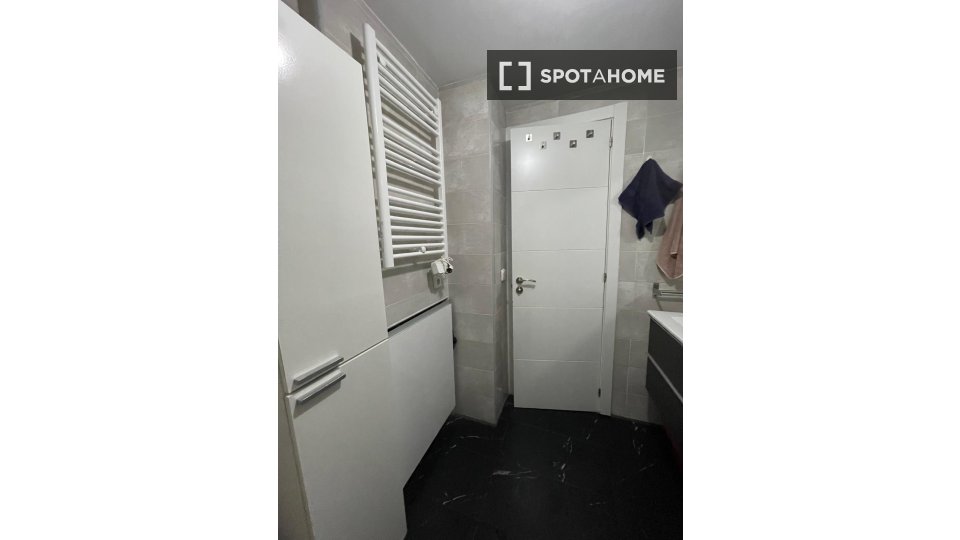 Double room Madrid, 4 beds — photo 19