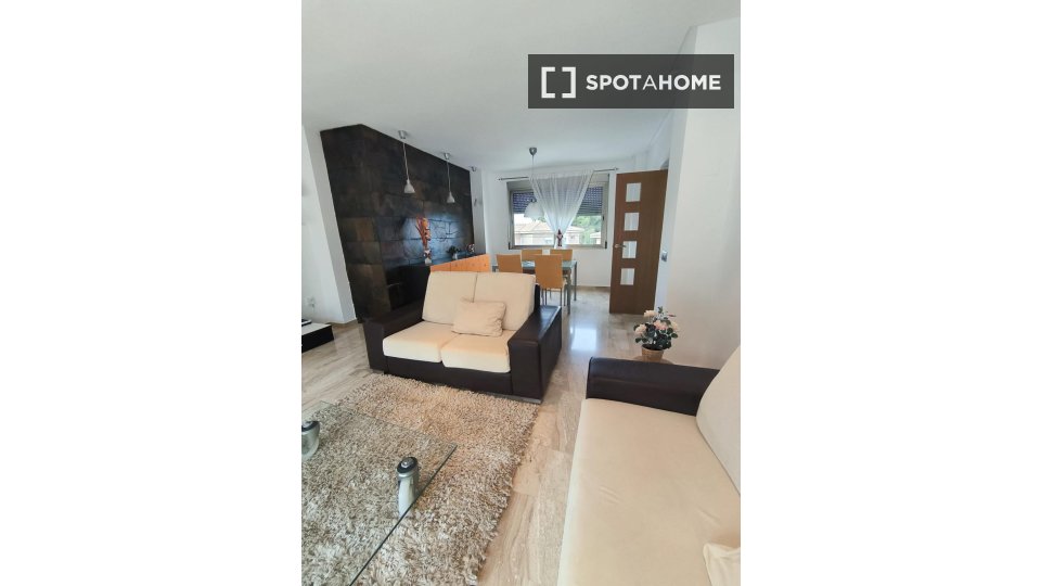 Apartment Valencia, 3 beds, 140m² — photo 2