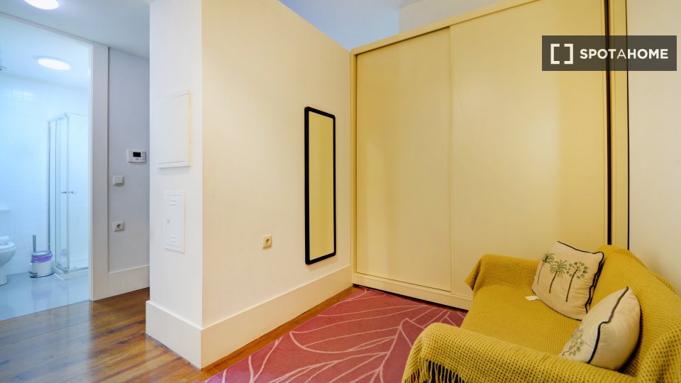 Apartment Porto, 1 bed, 50m² — photo 1