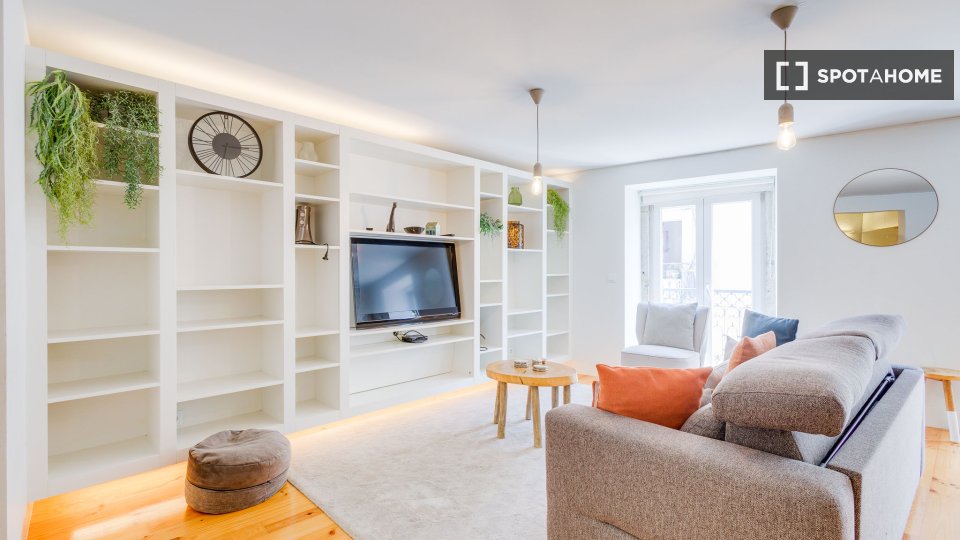 Apartment Lisbon, 2 beds — photo 44