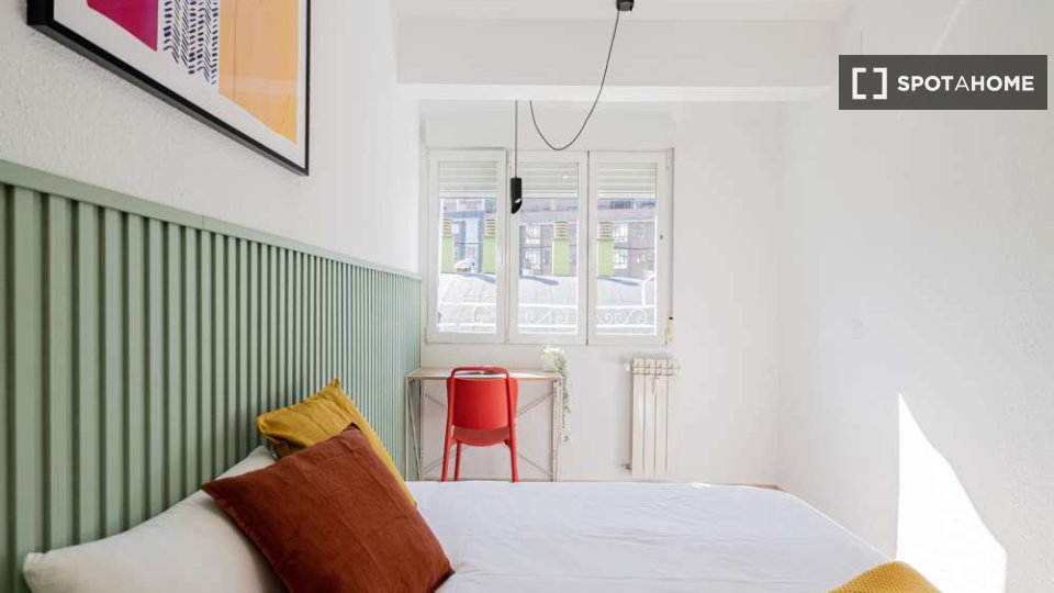 Double room Madrid, 4 beds — photo 3