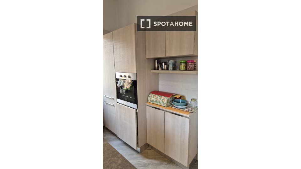 Double room Rome, 4 beds, 180m² — photo 13