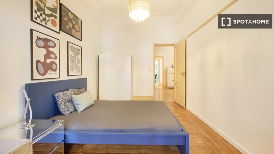 Double room Lisbon, 9 beds — photo 12