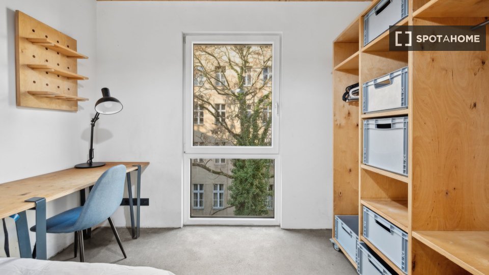 Double room Berlin, 5 beds, 90m² — photo 12