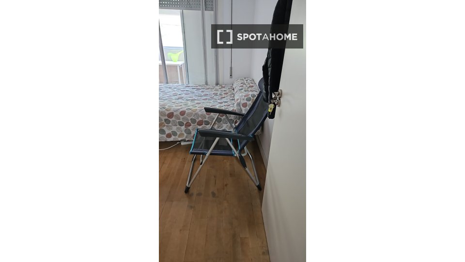 Double room Madrid, 12 beds — photo 2