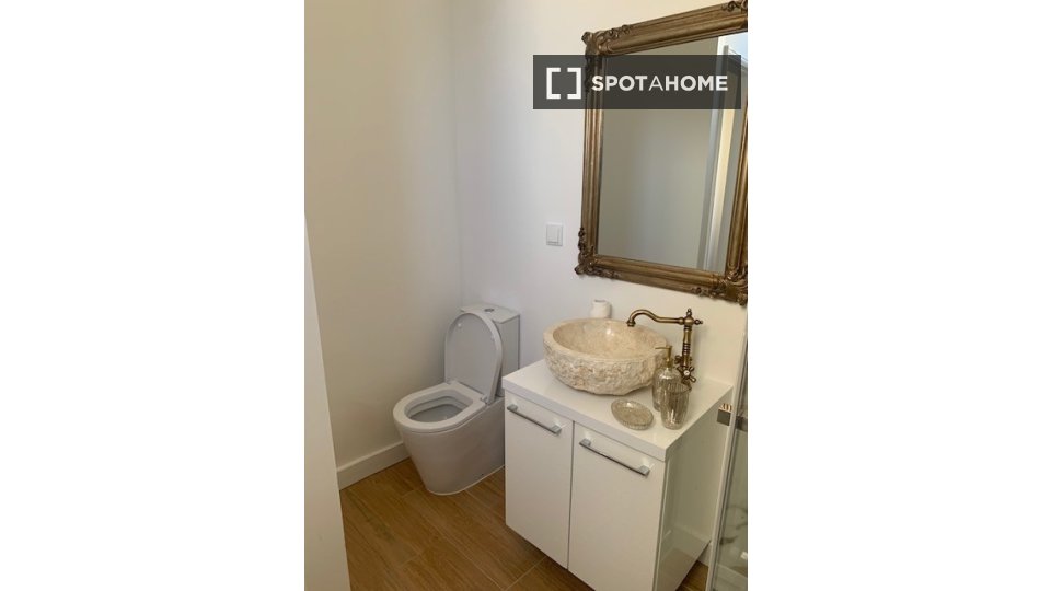 Apartment Lisbon, 1 bed — photo 2