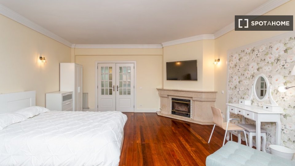 Double room Lisbon, 8 beds — photo 3