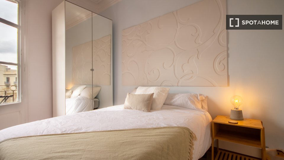 Double room Barcelona, 6 beds — photo 3