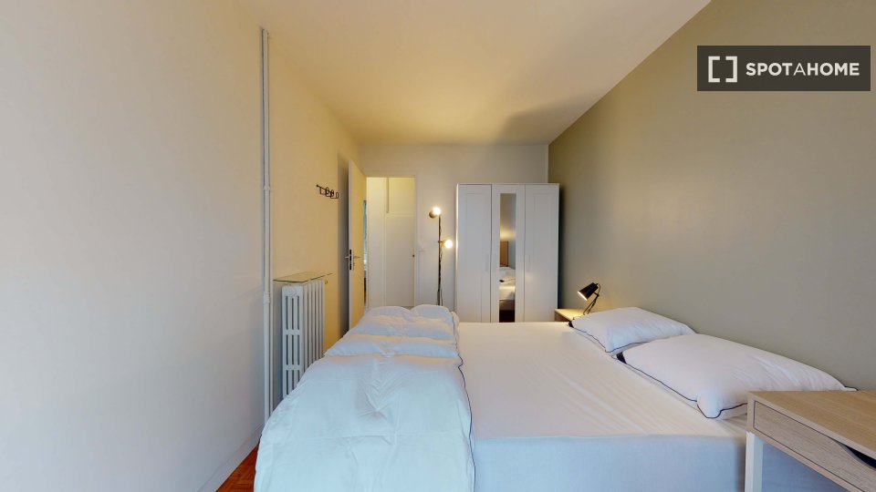 Double room Paris, 15 beds — photo 1