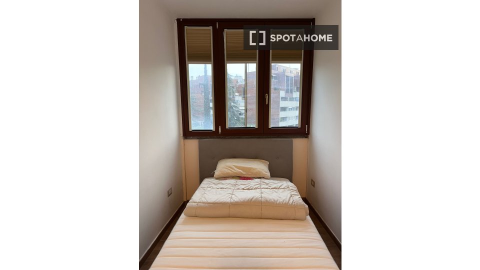 Double room Rome, 3 beds, 120m² — photo 11