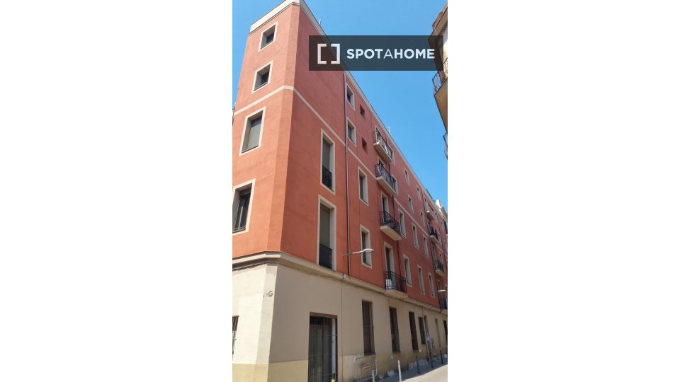 Apartment Barcelona, 2 beds, 50m² — photo 21