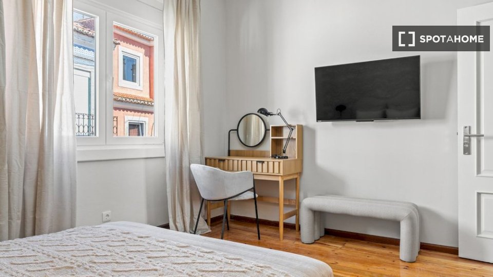 Double room Lisbon, 8 beds — photo 8