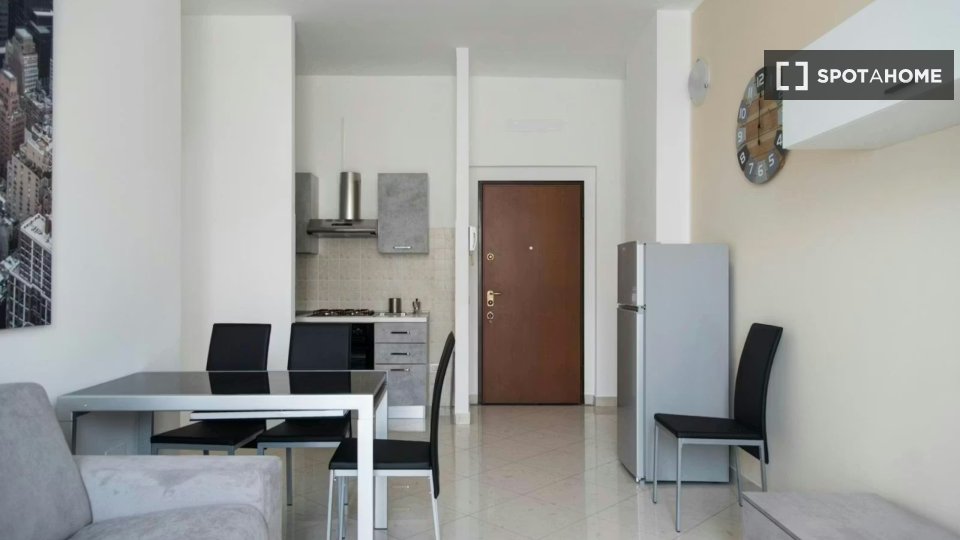 Apartment Milan, 1 bed — photo 8