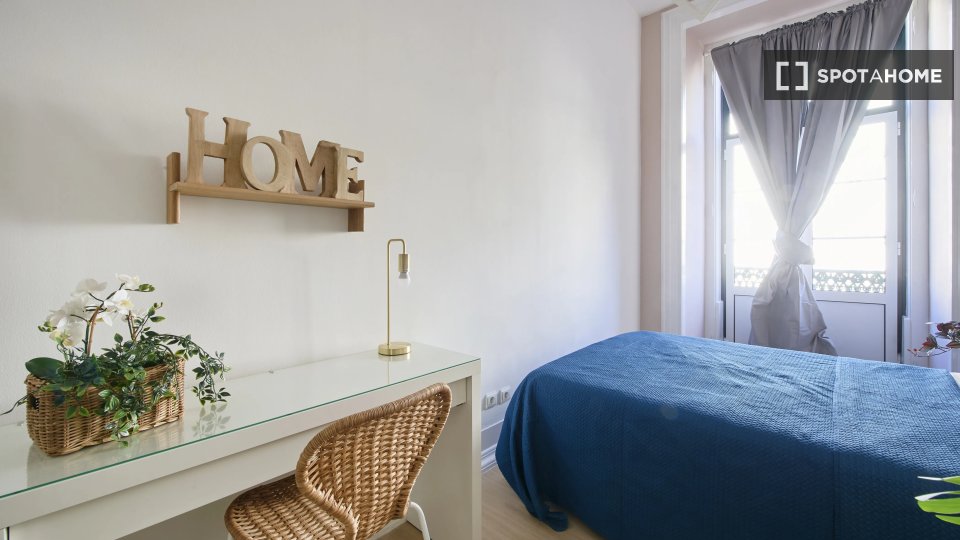 Double room Lisbon, 9 beds — photo 11
