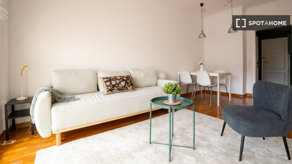 Apartment Barcelona, 2 beds, 90m² — photo 1