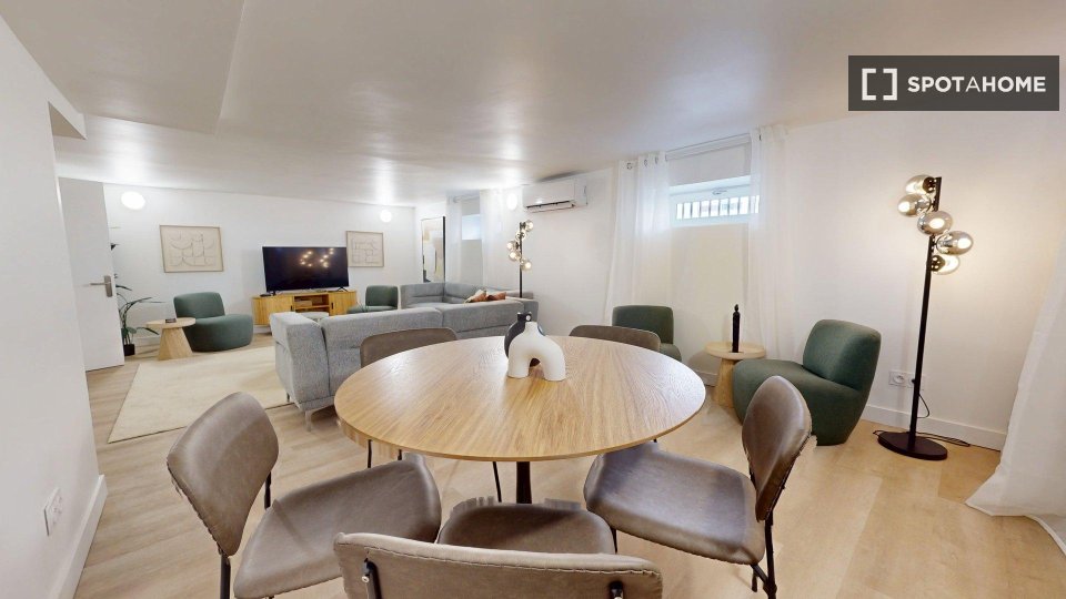 Double room Lyon, 17 beds — photo 22