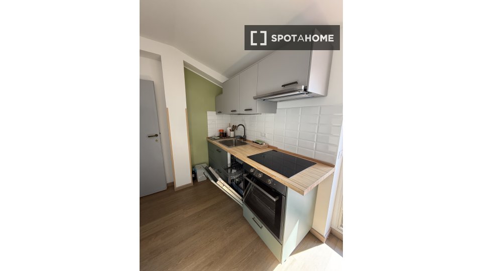 Apartment Rome, 2 beds, 75m² — photo 8