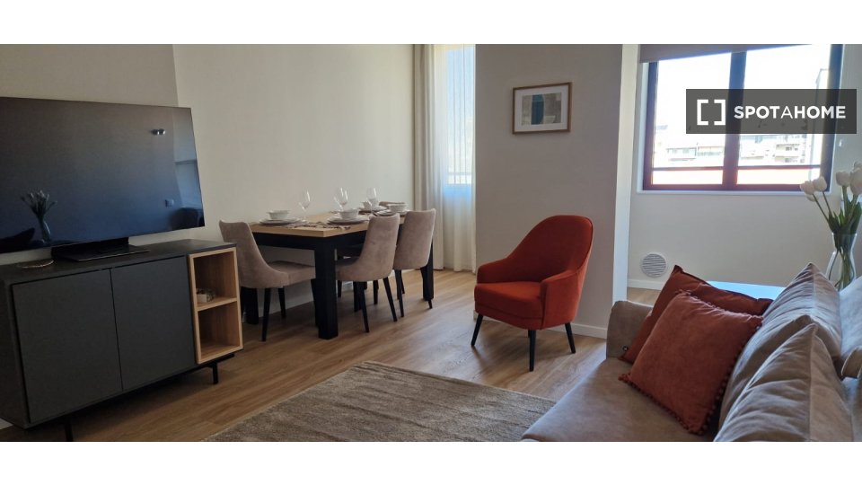 Apartment mono Lisbon, 49m² — photo 2
