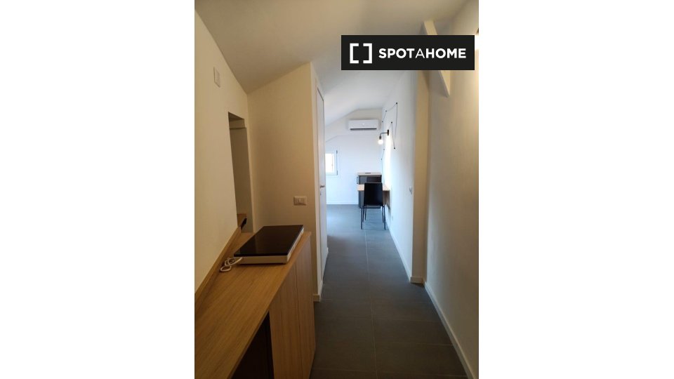 Apartment mono Milan, 26m² — photo 3
