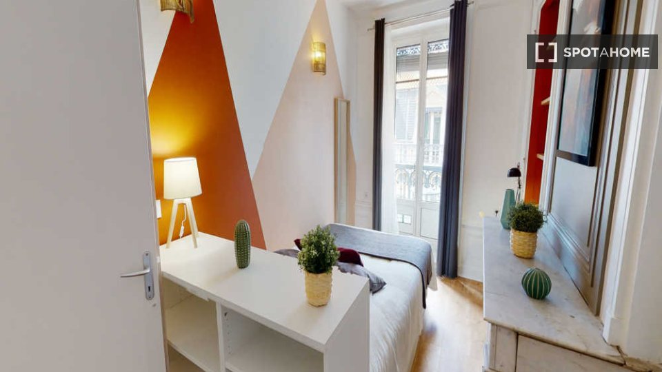 Camera doppia Lione, 5 camere, 130m² — foto 18