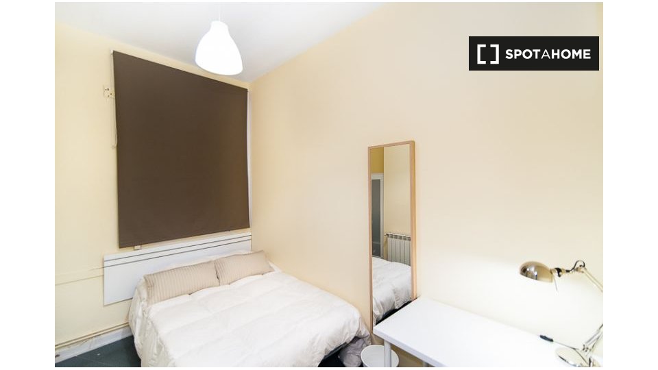 Double room Madrid, 10 beds, 220m² — photo 5