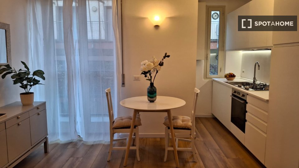 Apartment Milan, 1 bed — photo 10