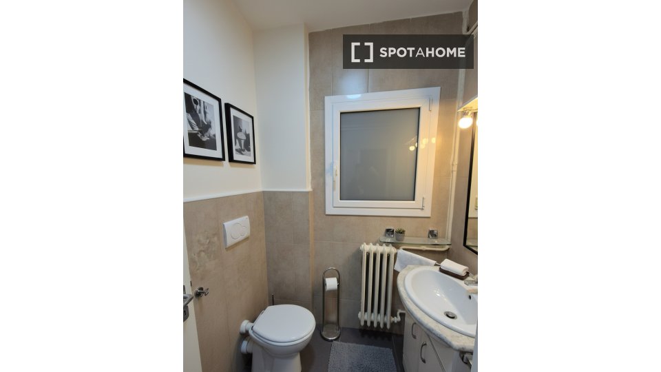 Double room Barcelona, 8 beds, 150m² — photo 10