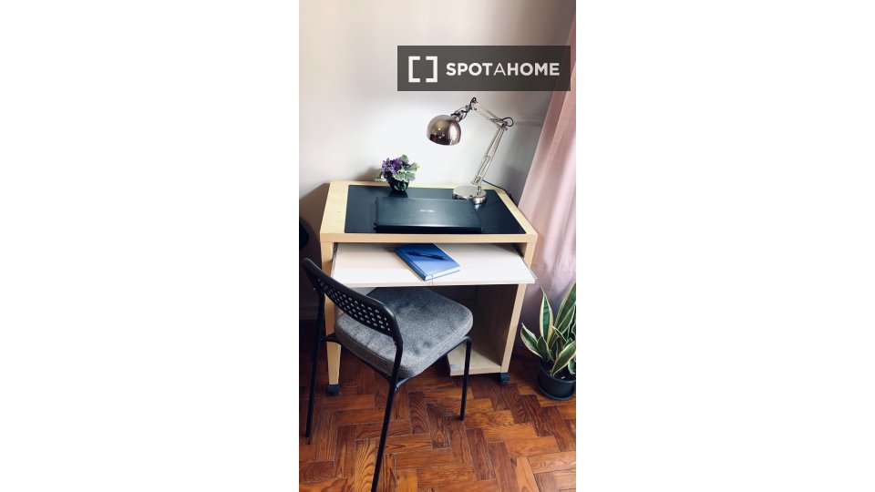 Double room Lisbon, 4 beds, 60m² — photo 24