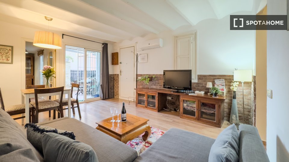 Apartment Barcelona, 2 beds, 80m² — photo 8