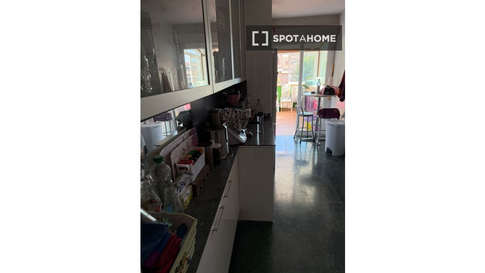 Double room Madrid, 5 beds — photo 17