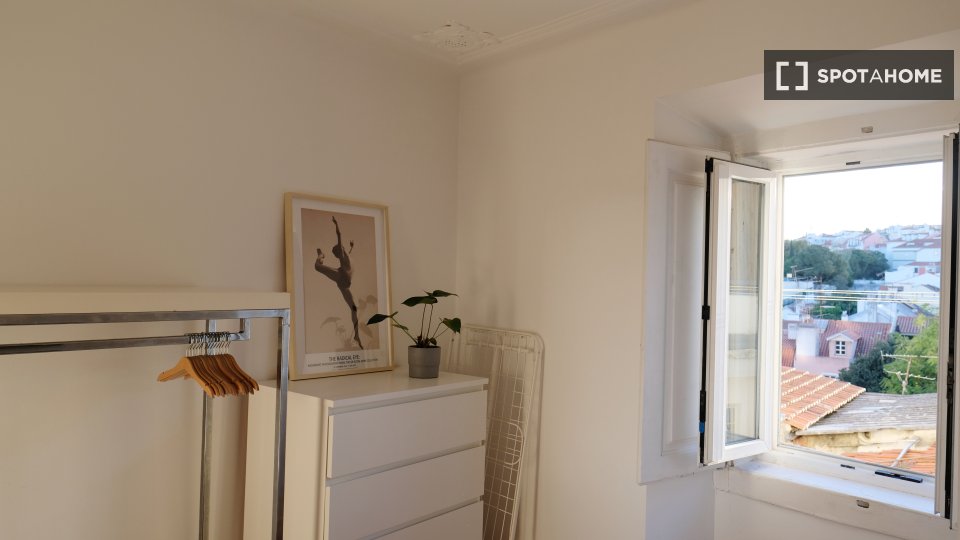 Apartment mono Lisbon, 40m² — photo 1