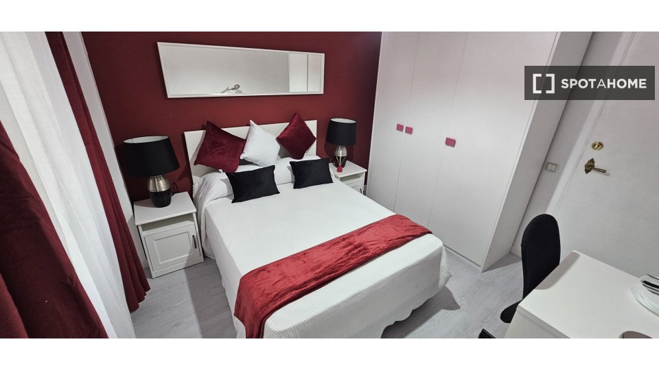 Double room Alcala_De_Henares, 5 beds, 120m² — photo 15