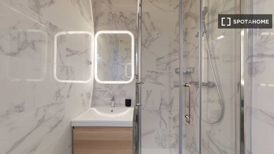 Double room Paris, 14 beds — photo 10