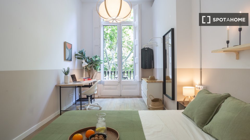 Double room Barcelona, 8 beds, 239m² — photo 14