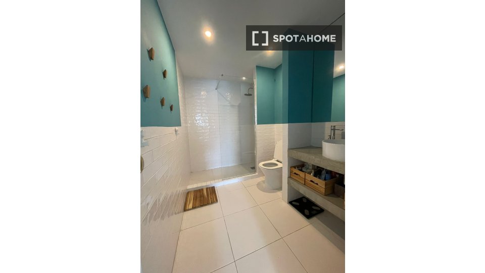 Apartment Lisbon, 4 beds, 125m² — photo 8