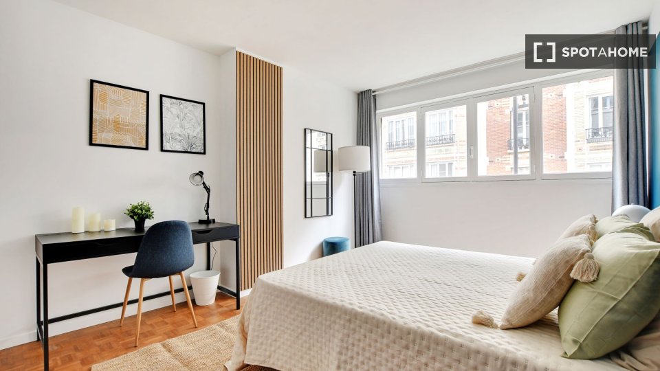 Chambre double Paris, 4 chambres — photo 21