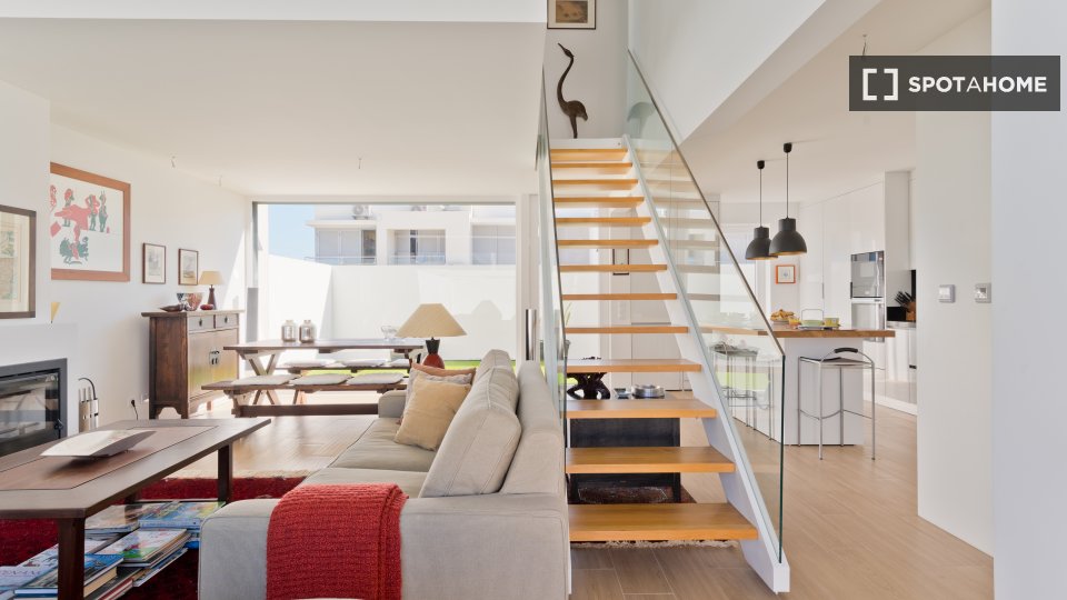 Apartment Lisbon, 2 beds, 147m² — photo 13