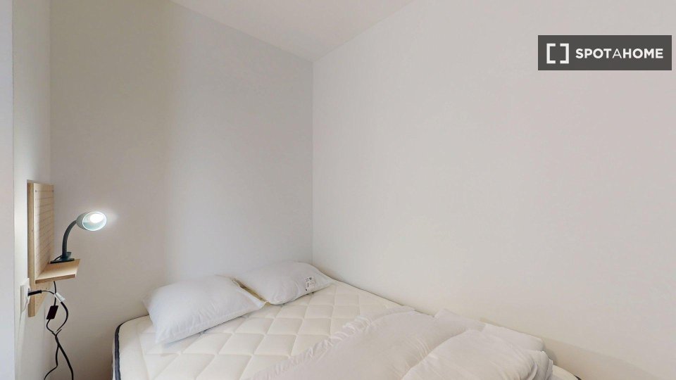Double room Paris, 5 beds — photo 20