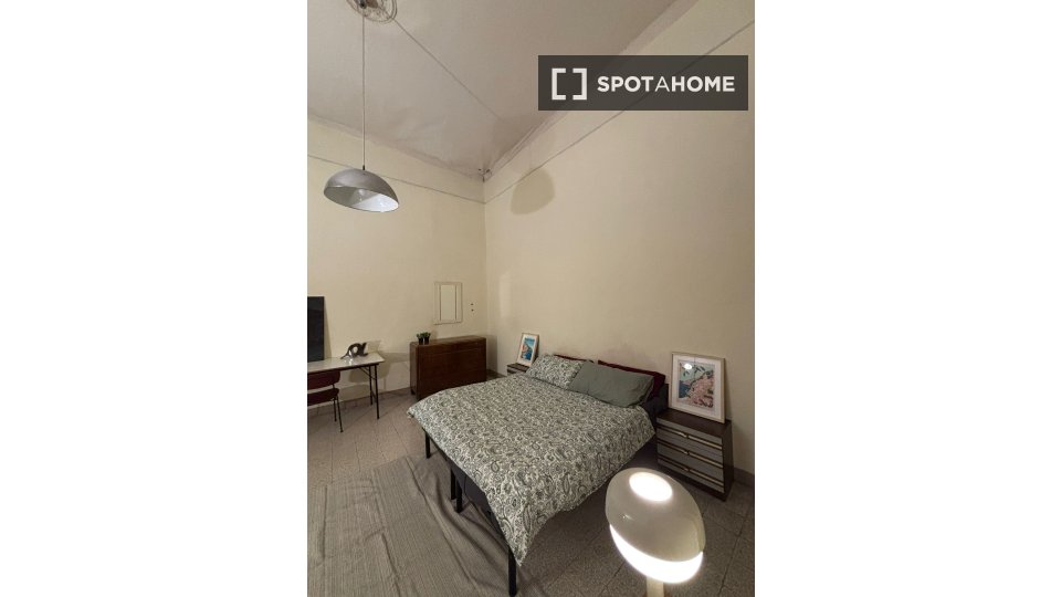 Double room Naples, 2 beds — photo 12