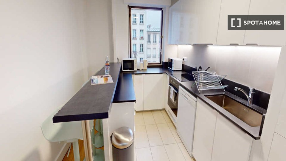 Double room Paris, 5 beds, 120m² — photo 6