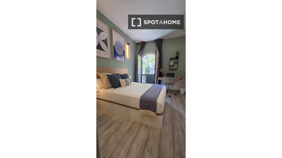 Double room Barcelona, 6 beds, 180m² — photo 13