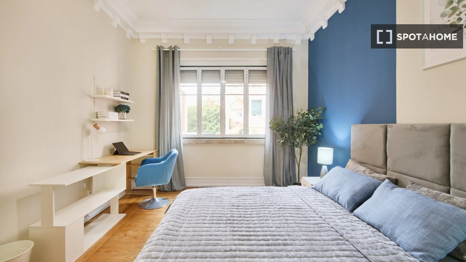 Double room Lisbon, 6 beds — photo 11