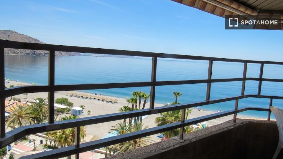 Apartment Granada, 3 beds, 100m² — photo 5