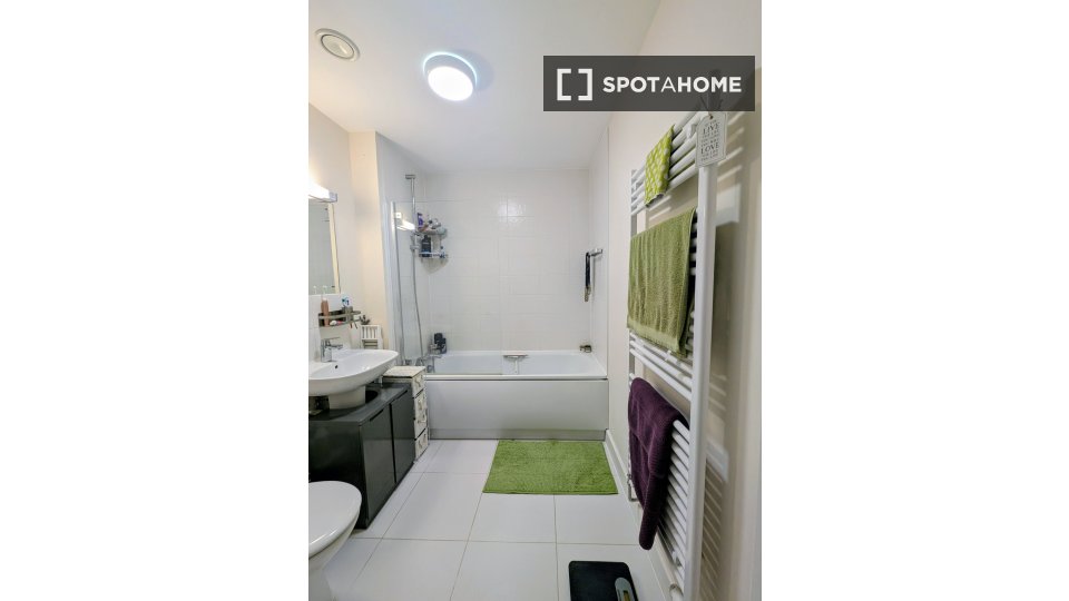 Apartment London, 2 beds — photo 21