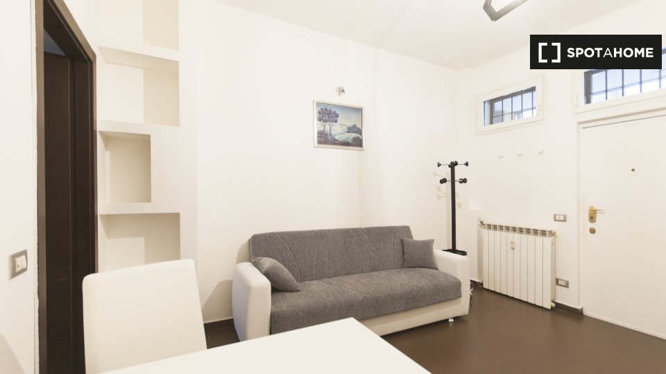 Apartment Milan, 1 bed, 50m² — photo 2