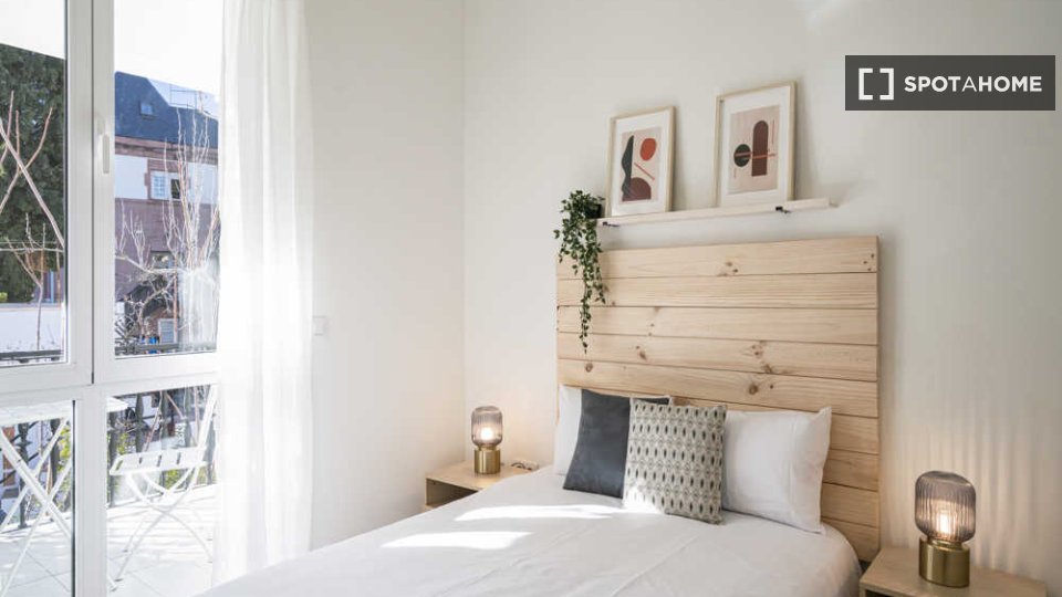 Double room Madrid, 17 beds — photo 55