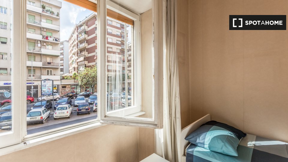 Double room Rome, 4 beds — photo 13