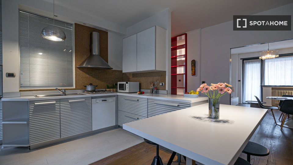 Apartment Milan, 2 beds, 117m² — photo 2