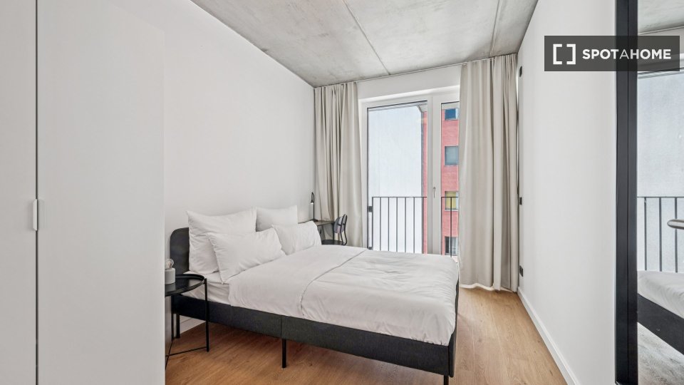 Double room Berlin, 3 beds, 57m² — photo 11