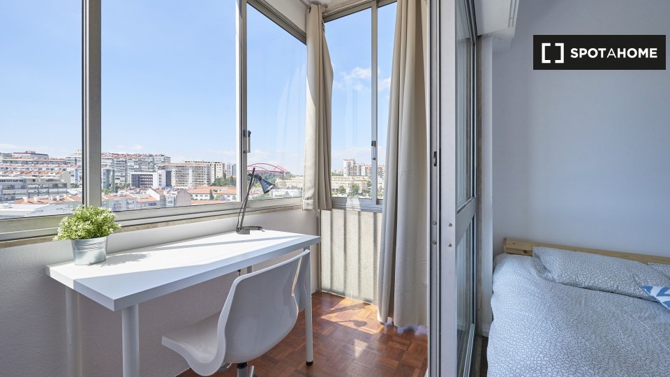 Double room Lisbon, 8 beds — photo 2